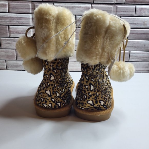 New US Sport Shoe Girls Size 2 Moccasin‎ Style Boot Leopard Print Faux Fur Comfy - Picture 7 of 10